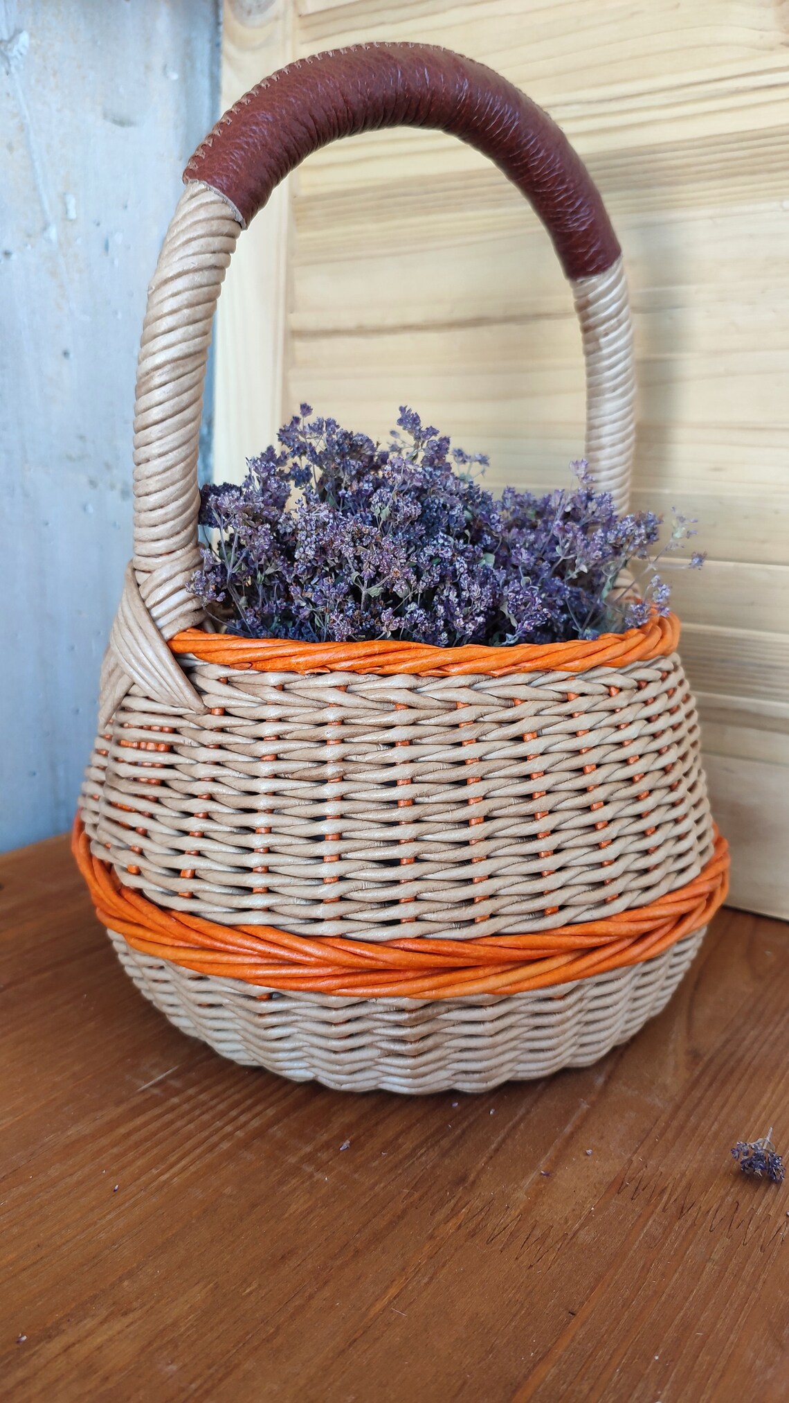 Small round wicker basket with twisted handle Flower girl Etsy