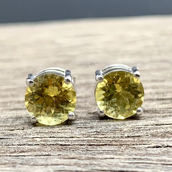 Puces d'oreilles en apatite jaune canari en argent sterling, Puces d'oreilles en apatite, Cristal curatif, Puce en apatite canarienne, Cadeaux pour elle