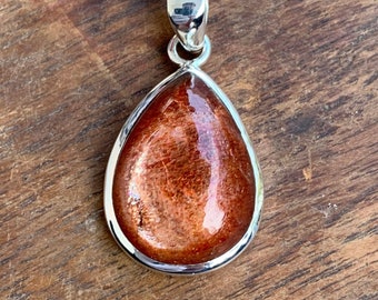 Natural Sunstone Silver Pendant, Handmade Sunstone Necklace, Healing Crystals, Large Sunstone Pendant, Simple & Elegant Pendant, Power Stone