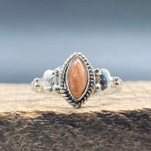 Sunstone Ring, 925 Sterling Silver Ring, Orange Sunstone Jewelry, Genuine Golden Sunstone, Handmade Gift for Her, Boho and Hippie Ring.