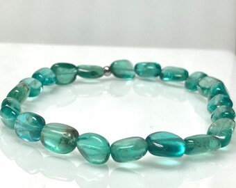 Natural Emerald Apatite Bracelet, Polished Free Size Nuggets Crystal Bracelet, Stretch Bracelet, Healing Gemstone, Chakra Gemstone