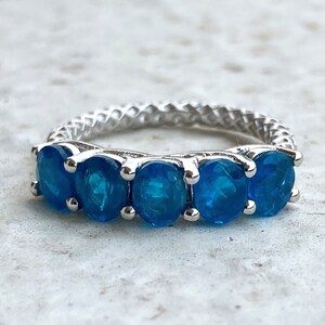 Neon Blue Apatite Silver Ring Christmas Day, Band Ring in Sterling Silver, 5 Pieces Band Ring, Healing Crystal, Size 6 to 10 US.