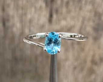 Paraiba Apatite Sterling Silver Ring: Dainty Criss Cross Band