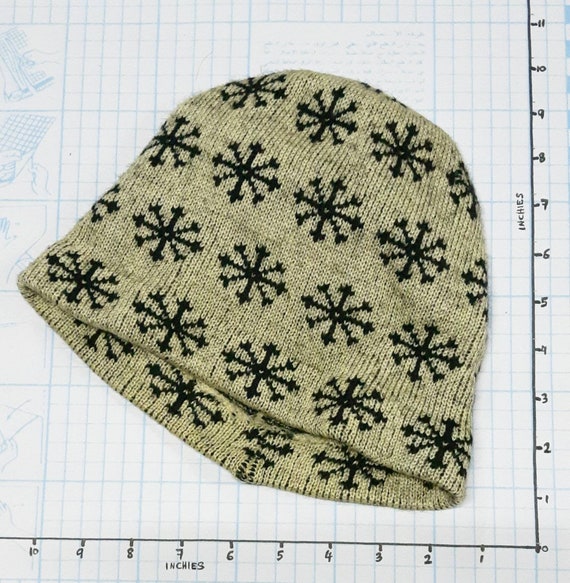 Vintage Gold Win Beanie Hat