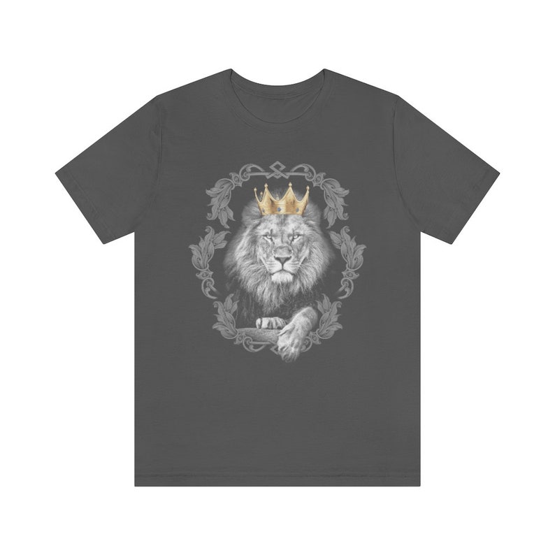 Löwe König T-Shirt, Krone Shirt, König Shirt für ihn, schwarz-weißer Löwe mit Krone Shirt Asphalt