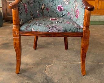Carved Acacia Wood Armchair: Traditional Indian Furniture Decor