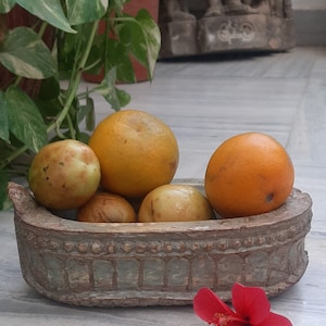 Antieke houten handgemaakte kom/geschilderde fruitmand/rustieke houten mand/Groente- en fruitschaal/Traditionele keukenopslag/gesneden slang