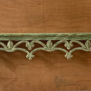 Heavy Hand-Carved Wall Bracket/Antique Wooden Wall Hanging Shelf/Wood Carving Shelf/Traditional Decorative Shelves/Farmhouse Wall Decor