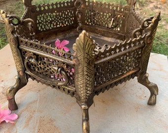 Handcrafted Brass Metal Camping Fire Pit/Old Brass Brazier/Traditional Fire Pit With Handles/Home And Living/Diwali Gift/Home Decor Planter