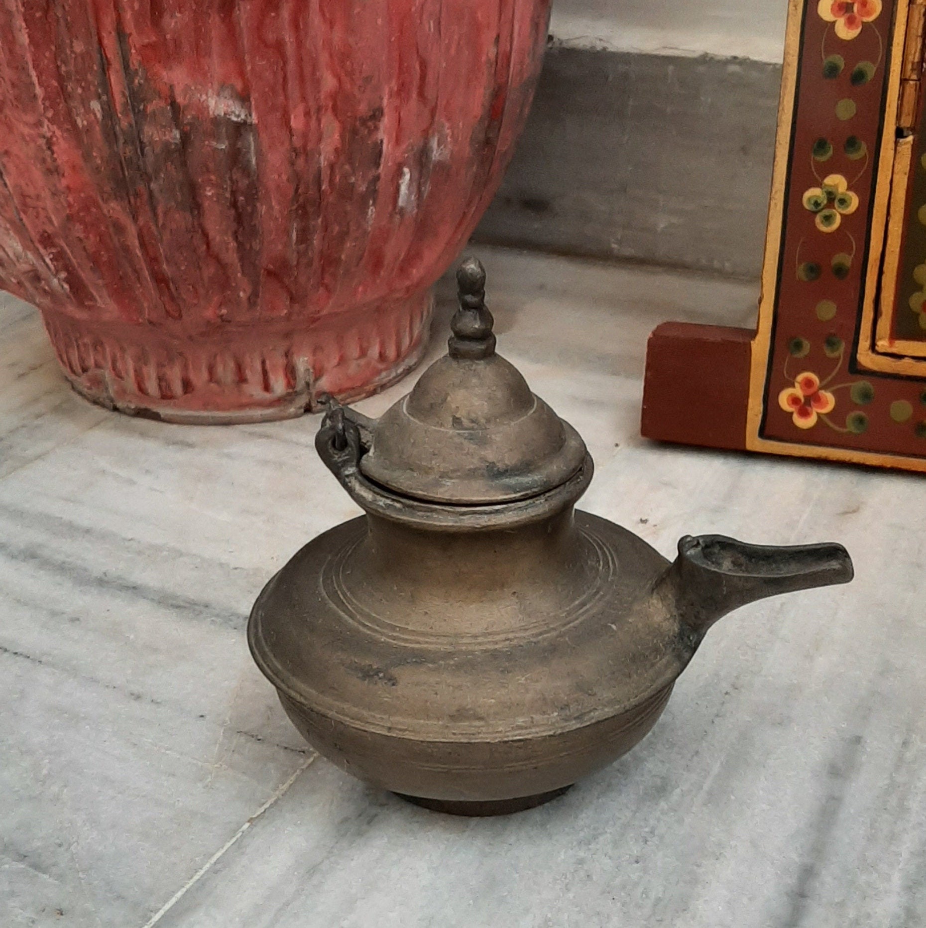 Old Brass Kitchenware Container/indian Antique Brass Metal Old Brass Kitchenware Container/indian Antique Brass Metal