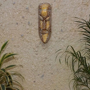 Houten gezichtsmasker/handgeschilderde muur hangend hoofd/Houten muurdecoratie in Halloween-stijl/Gouden volgelaatsmasker/Home Decor/Houten standbeeld/Indiaas beeldje