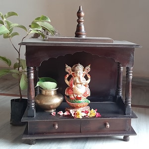 Wooden Hindu God Ganesha Painted Statue/Handmade Home Mandir Puja Idol/Home Decor/Indian Elephant Head God/Wood Ganpati Sitting On Throne