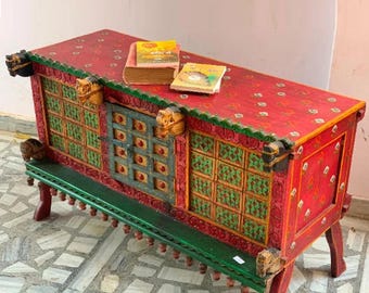 Baúl Damachiya pintado a mano: consola india antigua de una sola puerta