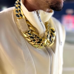 Chaîne de cou super épais 14 carats, 2 kilos avec cadenas en moissanite, liée à l'or