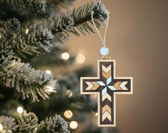 CUSTOM Quilt cross ornament; quilt pattern; unique cross ornament; Christmas ornament; Christmas gift; wood ornament; barn quilt cross