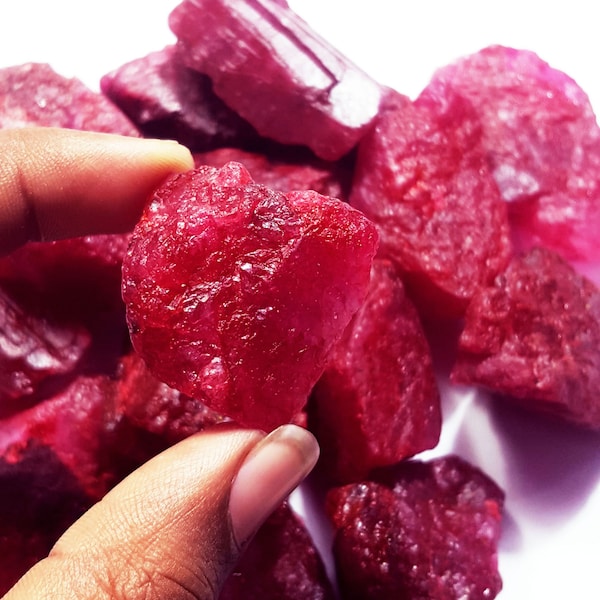 Earth Mined Natural Red Beryl Rough 45 to 65 Carat 1 Pcs Certified Loose Gemstone With Free Shipping