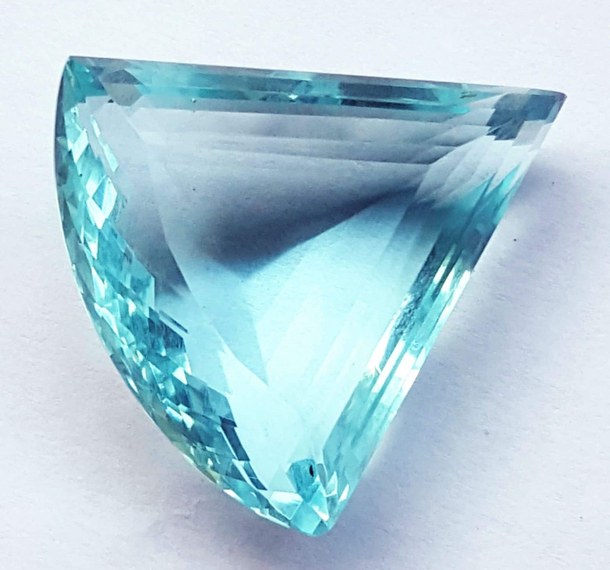 Loose Gemstone Light Blue Aquamarine Between 58 to 63 Cts Etsy