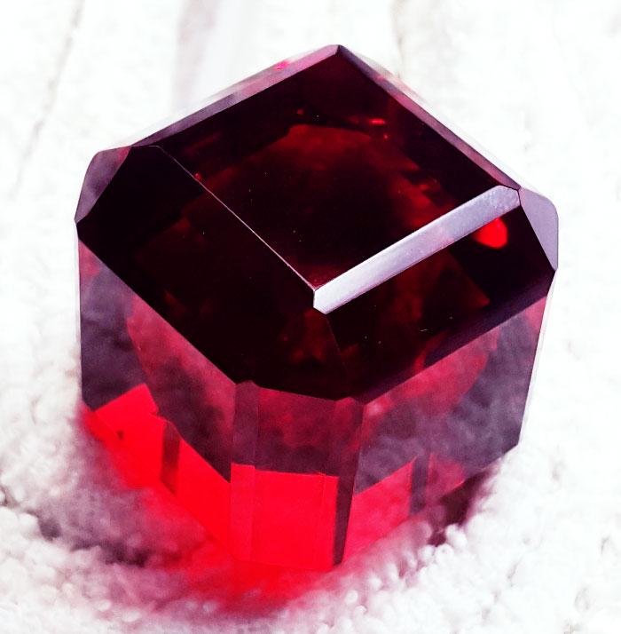 PIETRA PREZIOSA SFUSA Taglio Cubo Topazio Colore Verde Brasiliano - Foto 10