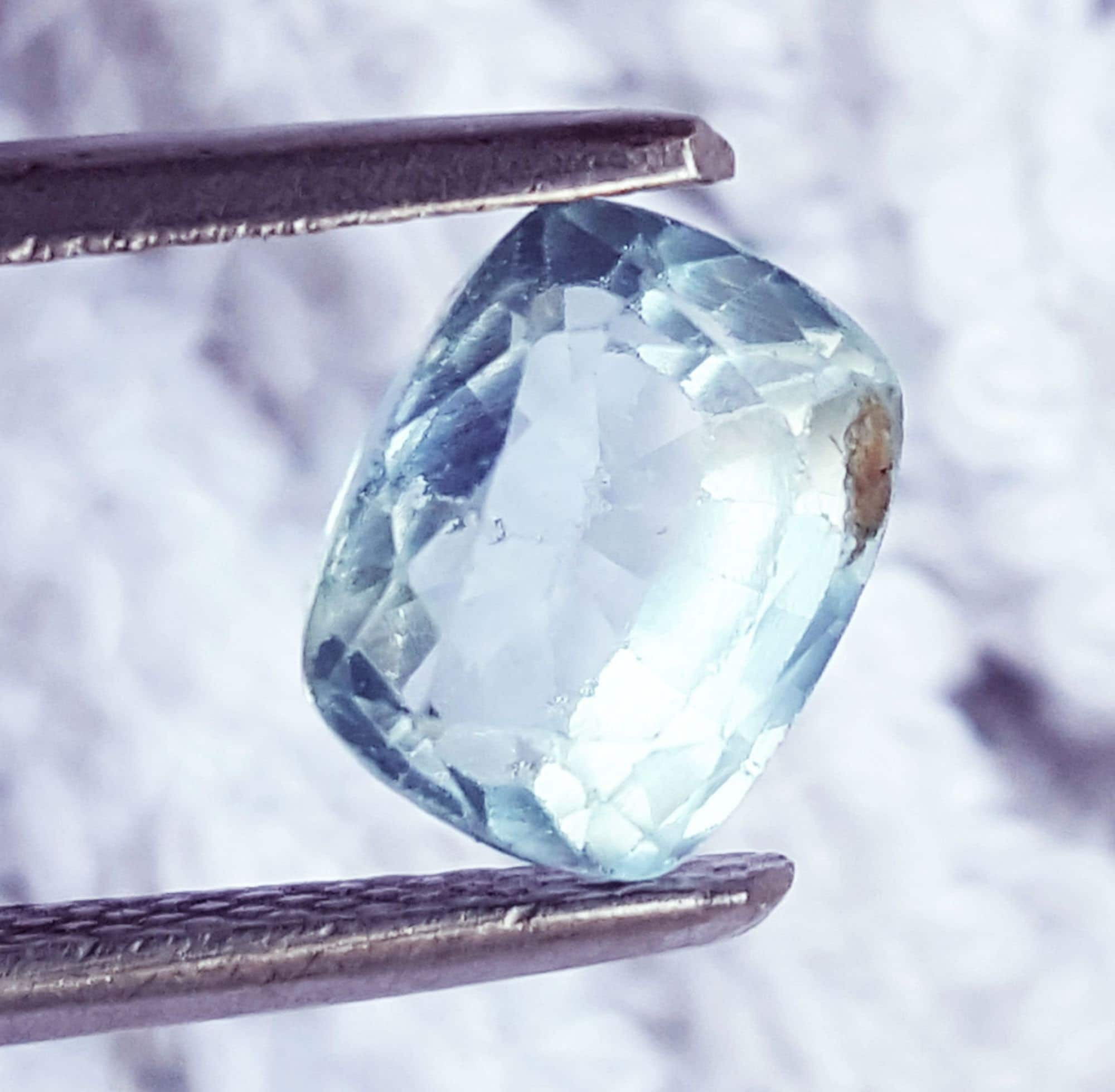 aquamarine gemstone