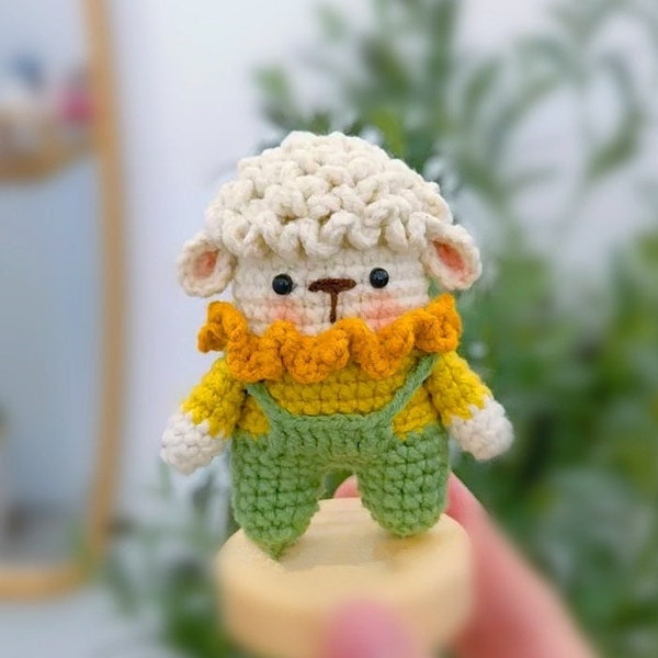 PATTERN: Mini Sheep Amigurumi Keychain Crochet Pattern Stuffed Amimal Sheep Crochet Tutorial in English