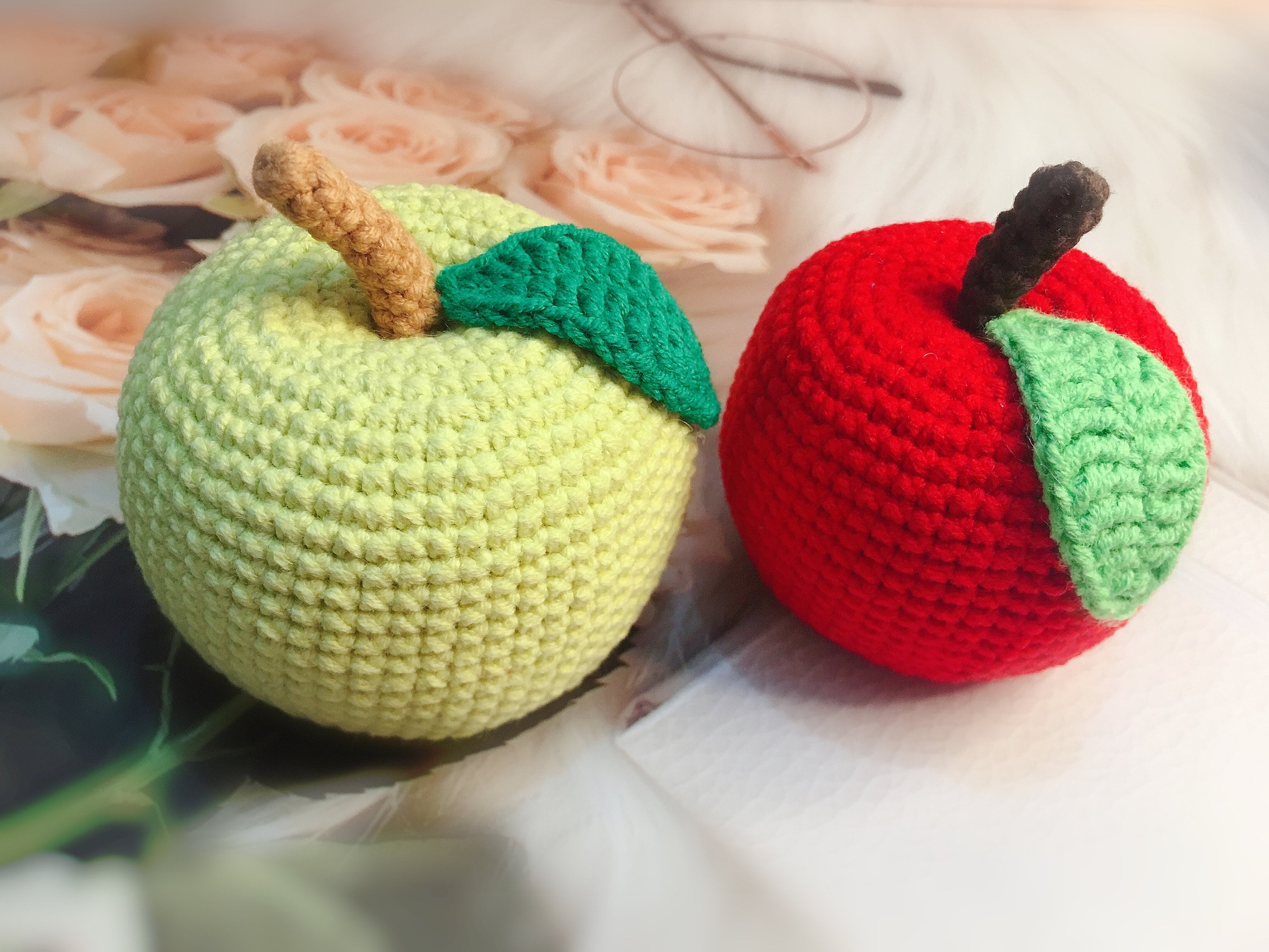 パターン: リンゴのかぎ針編みパターン フルーツ リンゴ