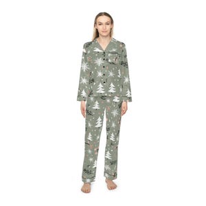 Christmas Women's Satin Pajamas, Holiday Sleepwear, Xmas PJ Set, Festive Loungewear, Red Green PJs