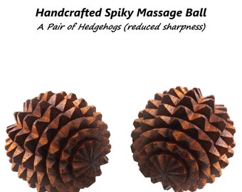 Coffret cadeau boule de massage en bois - boule de massage piquante MoonDragon, parfait comme masseur pour les mains. Une paire