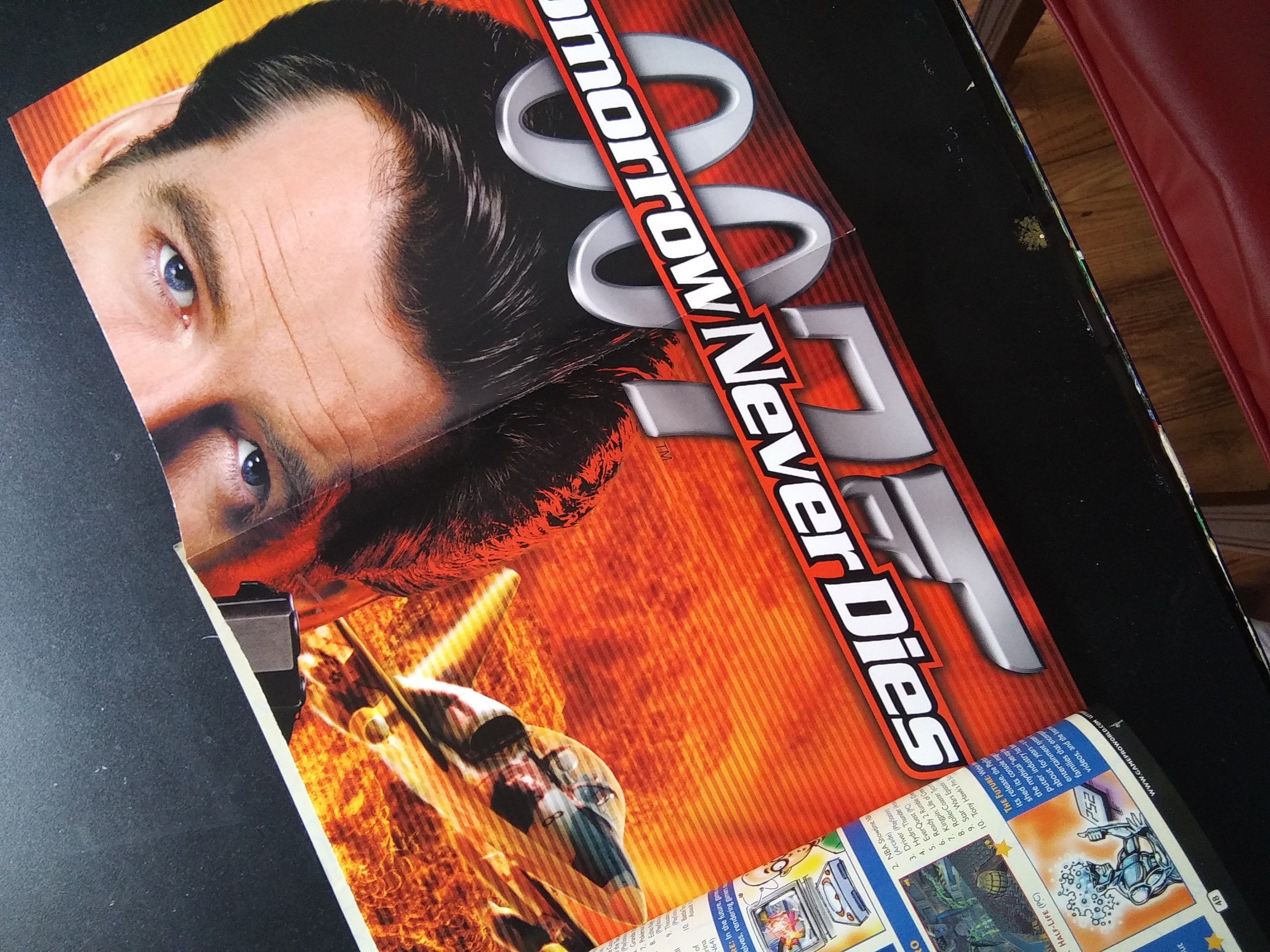 James Bond 007 Poster Gamepro Magazine 2000