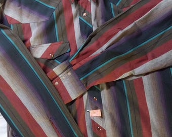 Western Style Shirts Large XLarge Wrangler Crew Cabelas Billabong