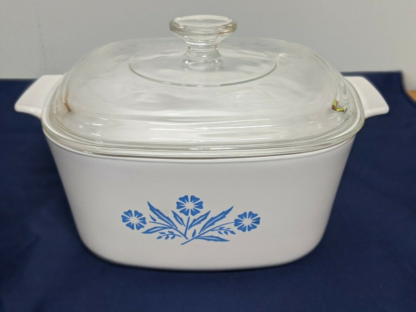 Discover the Versatile 3 Qt Casserole Dish: A Culinary Essential