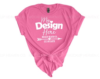 Azalea Gildan 64000 Frauen T-Shirt Mockup (JPEG)