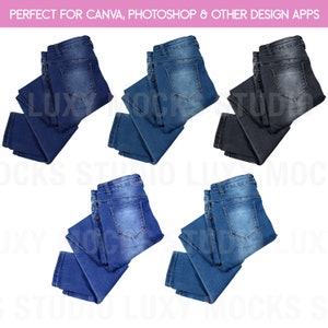 Op de afbeelding: Vijf paar gevouwen blauwe jeans in verschillende tinten blauw en zwart. De jeans zijn gerangschikt in een rasterpatroon op een witte achtergrond.