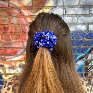 Pearl - Metallic Silver Snowflakes on Blue Scrunchie