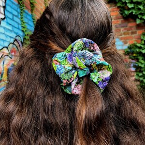 Claire - Multicolor Mini Succulents Scrunchie