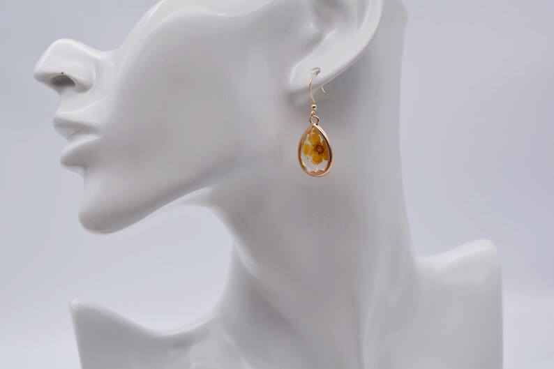 Real flowers resin earrings botanical drop earrings Valentine/'s Day gift Mother/'s Day gift