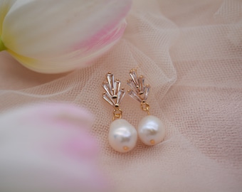 Bridal Wedding Earrings, Cubic Zirconia and Freshwater Beads Drops Earrings