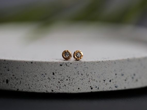 9ct rose gold .25ct diamond studs 9ct rose gold .25ct diamond studs