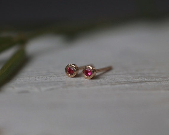 9ct yellow gold natural ruby studs 9ct yellow gold natural ruby studs