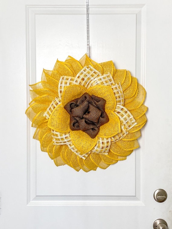 Spring Sunflower Wreath for front door, Sunflower lover gift, Farmhouse door hanger, Spring porch decor, Sunflower home accent, Gift for her
