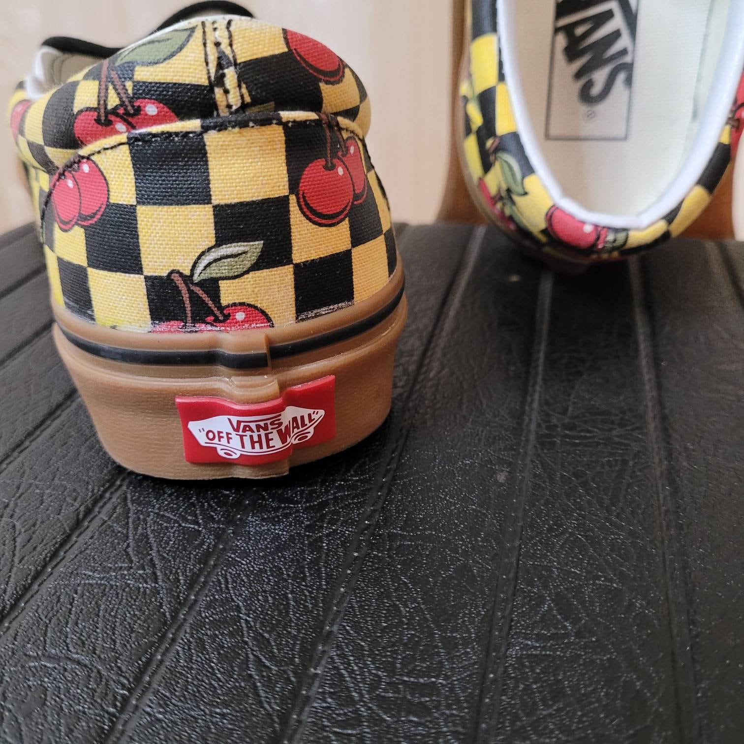 Slip on cherry vans discount
