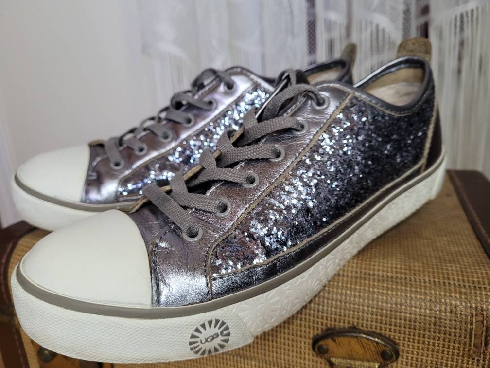 gemeenschap Gelukkig is dat interval UGG Vintage Silver Glitter Sheepskin Low Sneakers Women's - Etsy