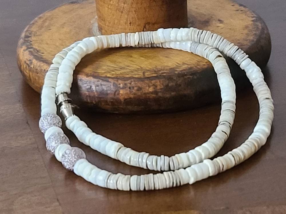 Puka Shell Beaded Vintage Necklace 18 Long, Vintage Heishi Beads Boho ...