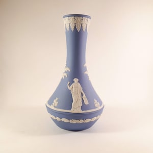 Extremely RARE Limited Edition Wedgwood Blue Jasperware 7.5 " bud vase