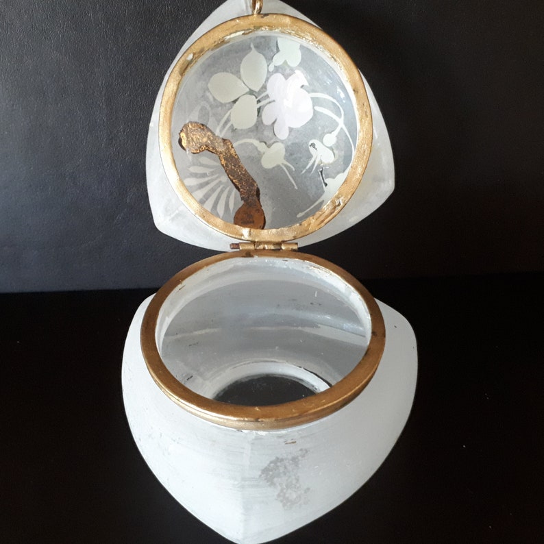 Genuine Vintage hand painted floral Hinged Trinket Box jewelry Box .