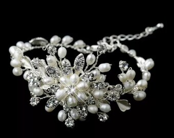 Handmade luxury pearl beaded rhinestone bracelet, elegant bridal wedding bridesmaids jewellery party bracelet