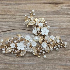 Hair clip set, Wedding Part Hair accessories, Pair of Gold Hair clips, Floral crystal pearl, bridal hair,