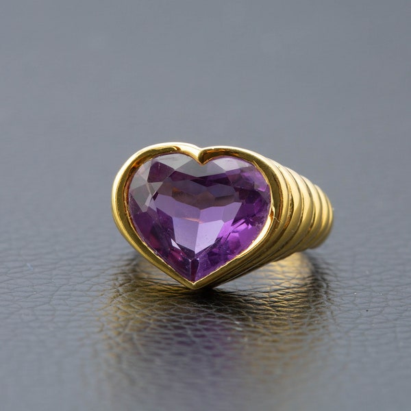 Vintage Bulgari Style Ring, Vintage Cocktail Ring, Heart Amethyst Ring, 18k Gold 1970s