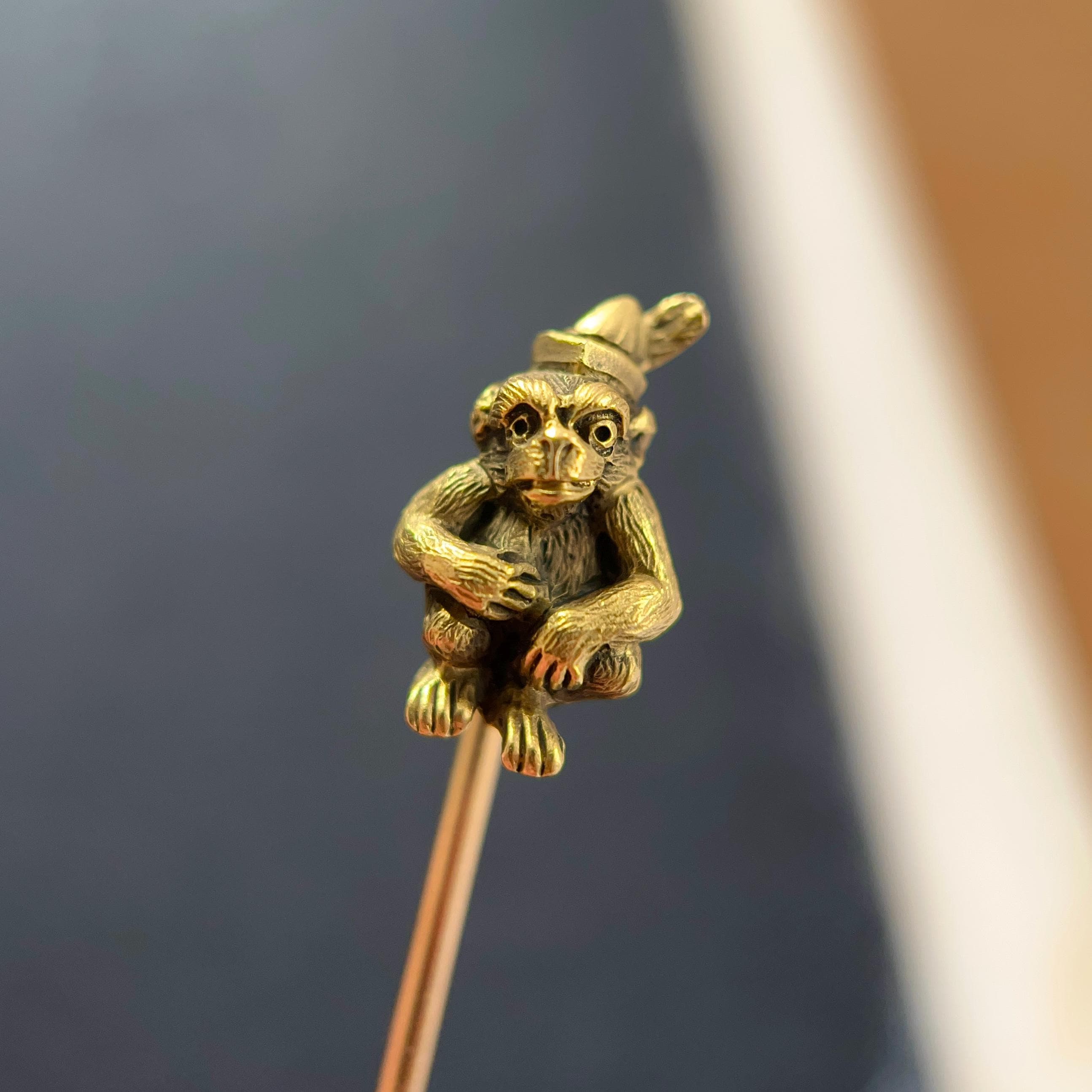 珍しいビクトリア朝のスティックピン、アンティーク モンキー タイピン 