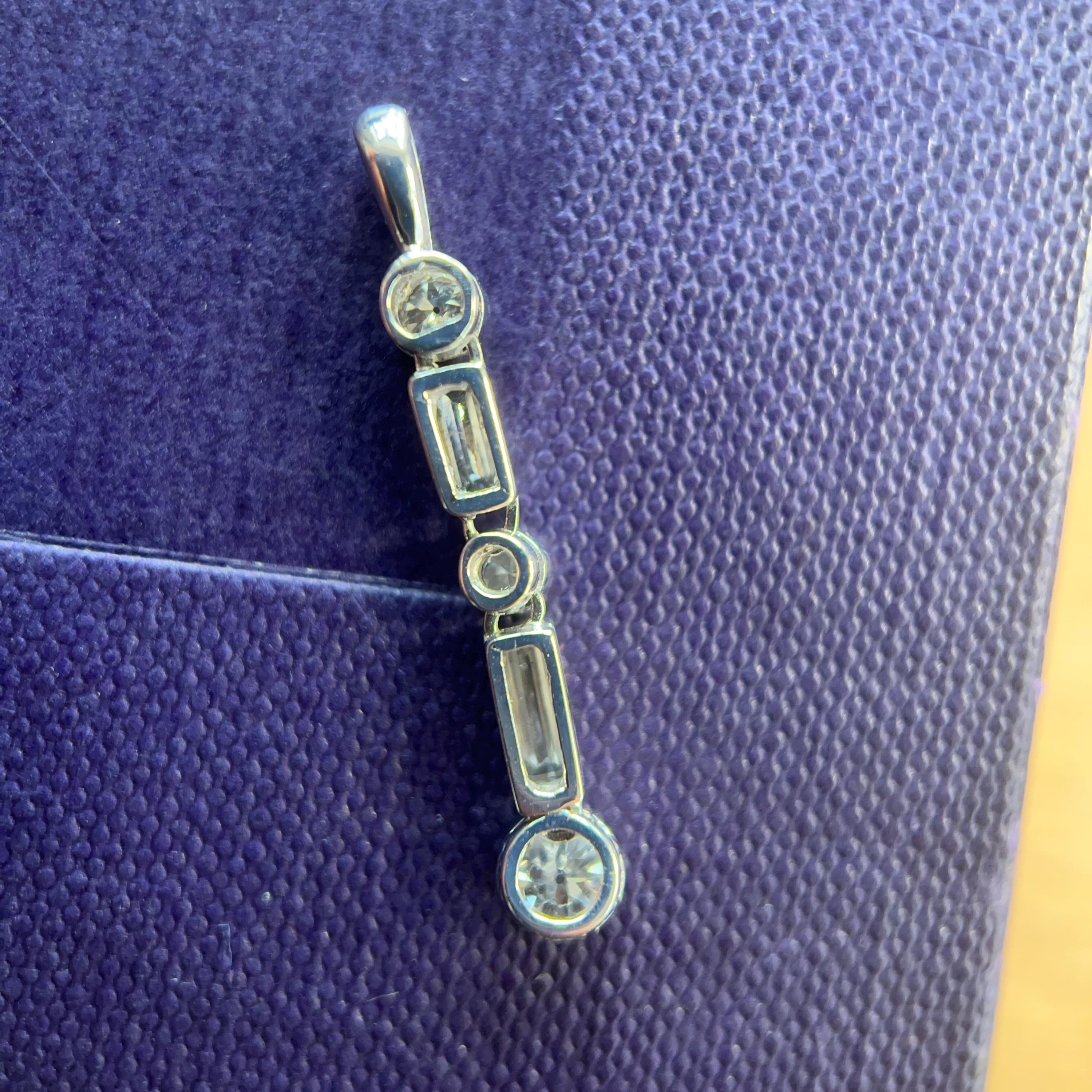 Pendentif Art Déco Or Rose 18k Avec Diamant Ancien 0,10 Ct – Circa 1920
