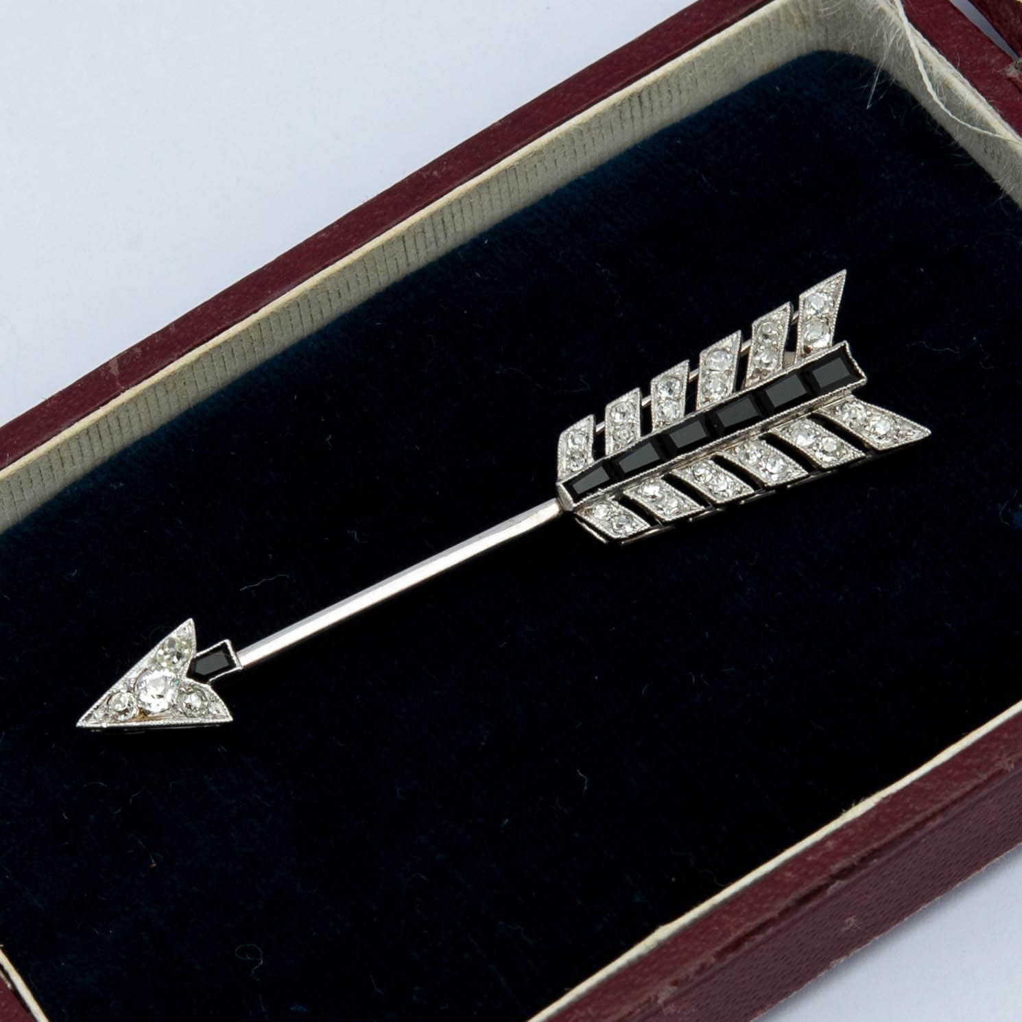 Art Deco Brooch, Jabot Pin, Diamond & Onyx Arrow Platinum 18K White Gold 1920S